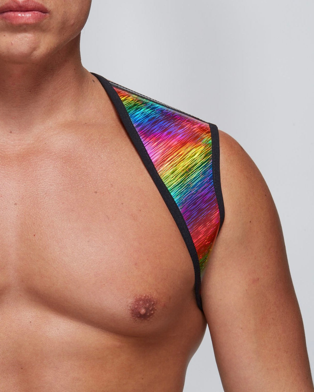 Atticus Harness - Solid /Rainbow Hologram